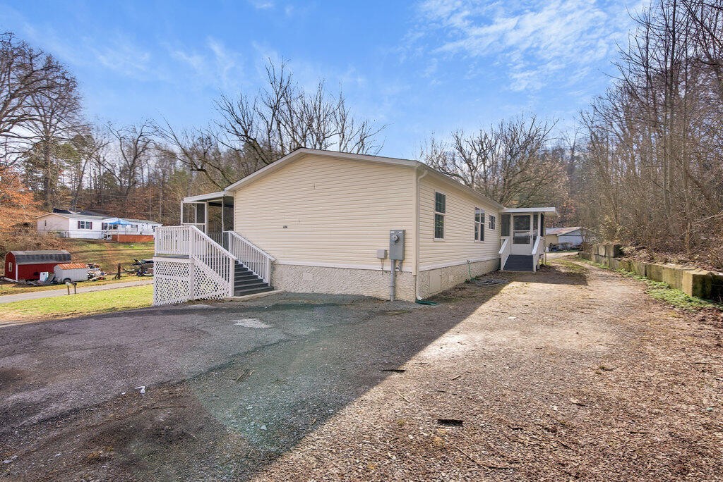 198 Peavyhouse Road Dayton, TN 37321 - Photo 6 of 32 Gallery Image 6