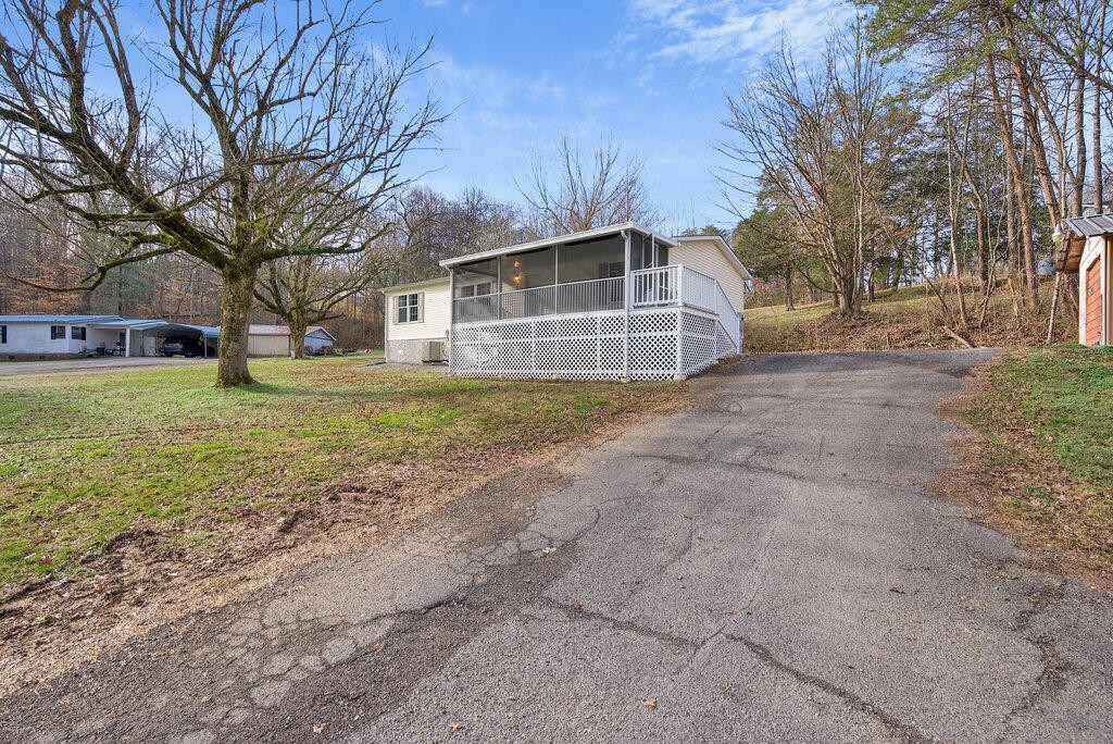 198 Peavyhouse Road Dayton, TN 37321 - Photo 7 of 32 Gallery Image 7