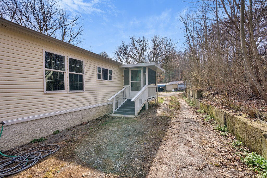 198 Peavyhouse Road Dayton, TN 37321 - Photo 8 of 32 Gallery Image 8