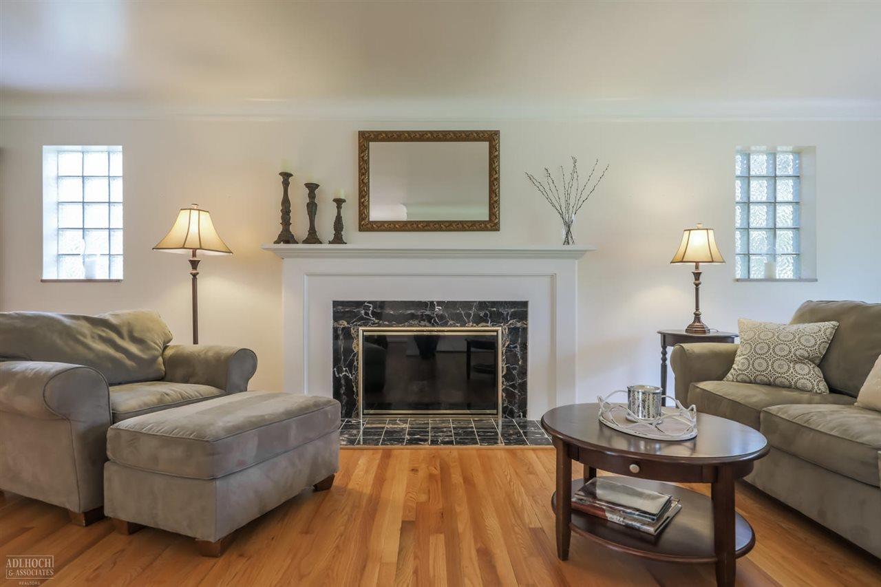 1059 Devonshire Road Grosse Pointe Park, MI 48230 - Photo 8 of 39