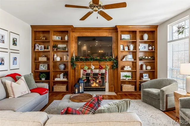 $599,900 | 1056 Dougherty Lake Estates Drive, St. Louis, MO 63122