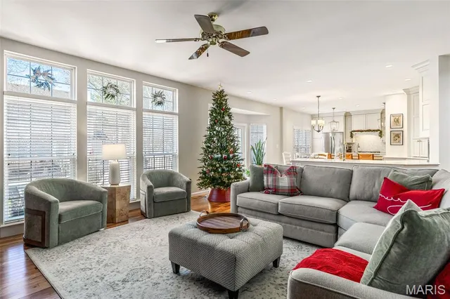 $599,900 | 1056 Dougherty Lake Estates Drive, St. Louis, MO 63122