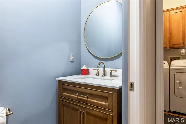 $599,900 | 1056 Dougherty Lake Estates Drive, St. Louis, MO 63122