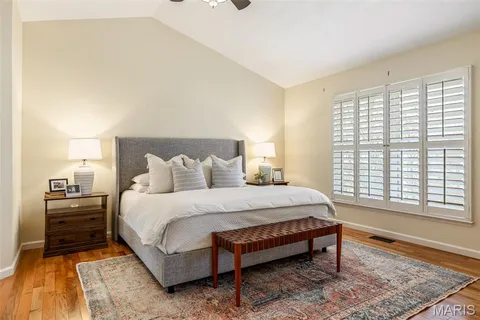 $599,900 | 1056 Dougherty Lake Estates Drive, St. Louis, MO 63122