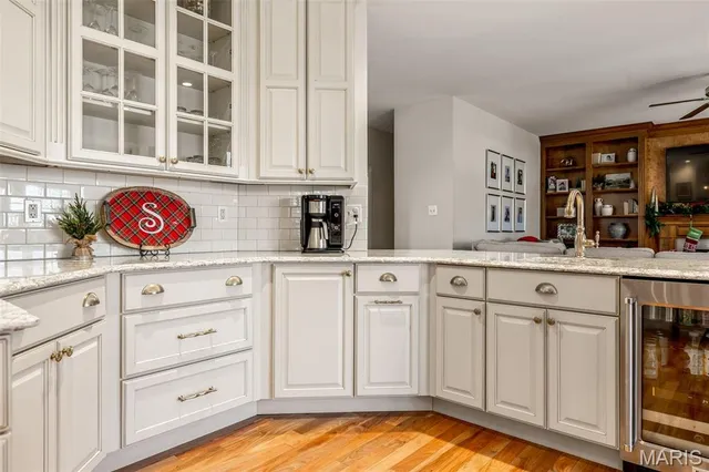 $599,900 | 1056 Dougherty Lake Estates Drive, St. Louis, MO 63122