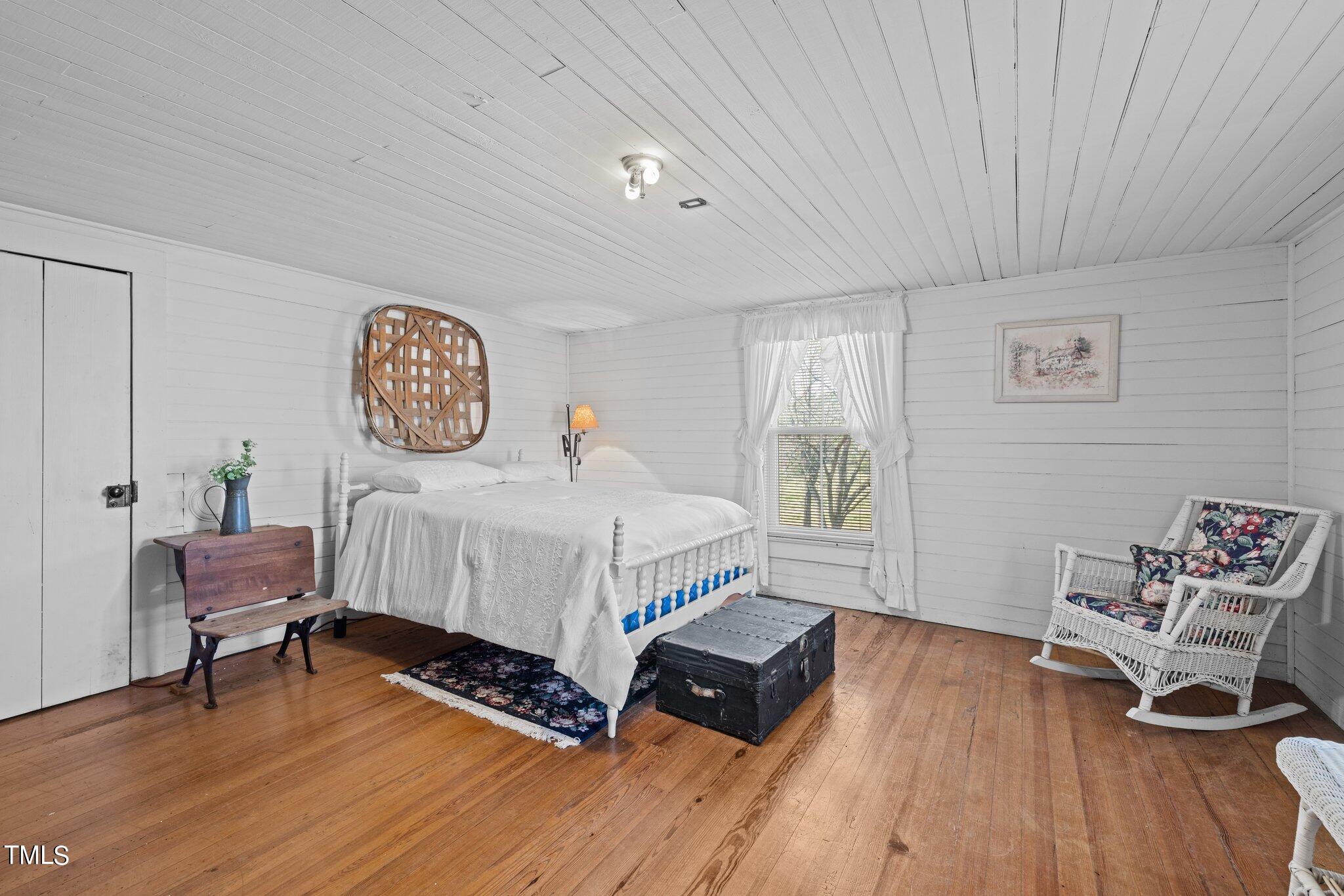 8121 Ragan Road Apex, NC 27502 - Photo 35 of 58 33-web-or-mls-5Z8A6561