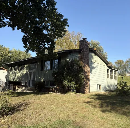 $219,000 | 1308 Oak Drive, Montevideo, MN 56265