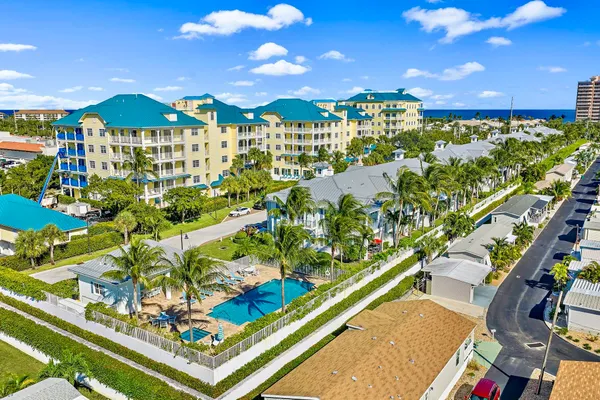 $1,095,000 | 138 Ocean Breeze Drive, Juno Beach, FL 33408