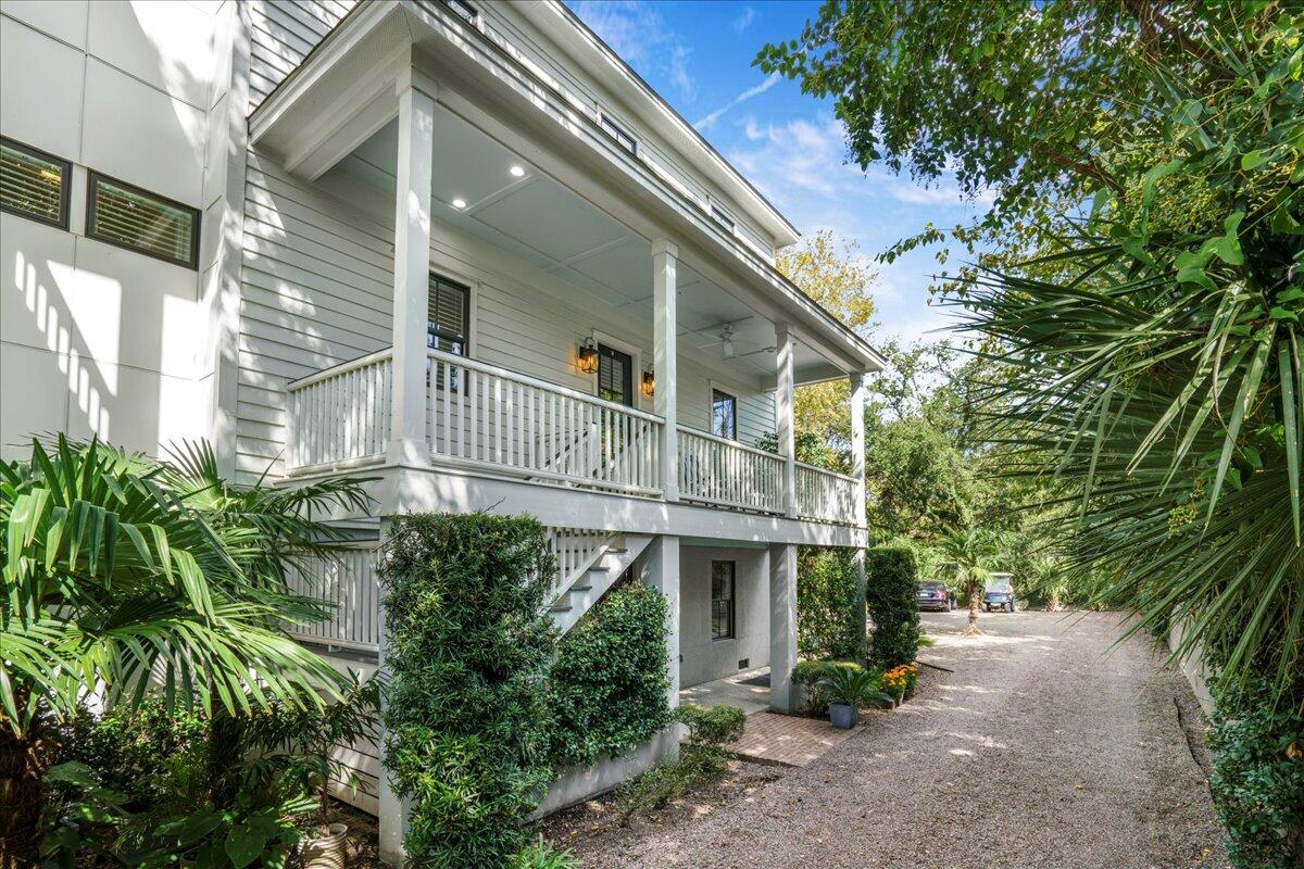 26 Smith Street, Unit C Charleston, SC 29401 - Photo 2 of 38 04-SNY06740