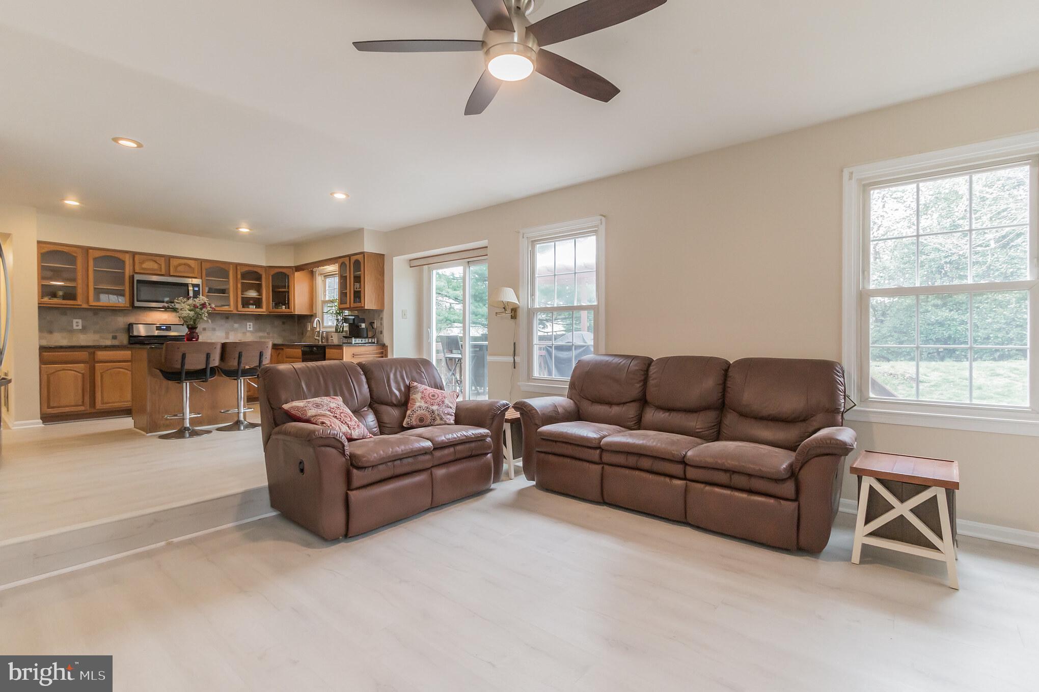 18800 Lindenhouse Road Gaithersburg, MD 20879 - Photo 14 of 30 Gallery Image 14