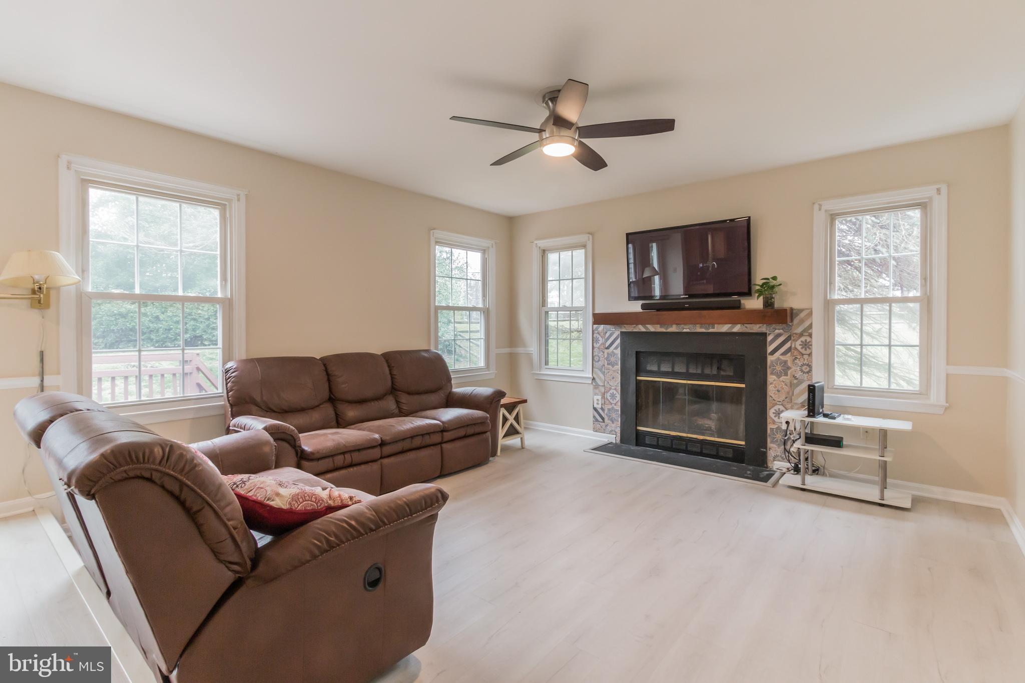 18800 Lindenhouse Road Gaithersburg, MD 20879 - Photo 15 of 30 Gallery Image 15