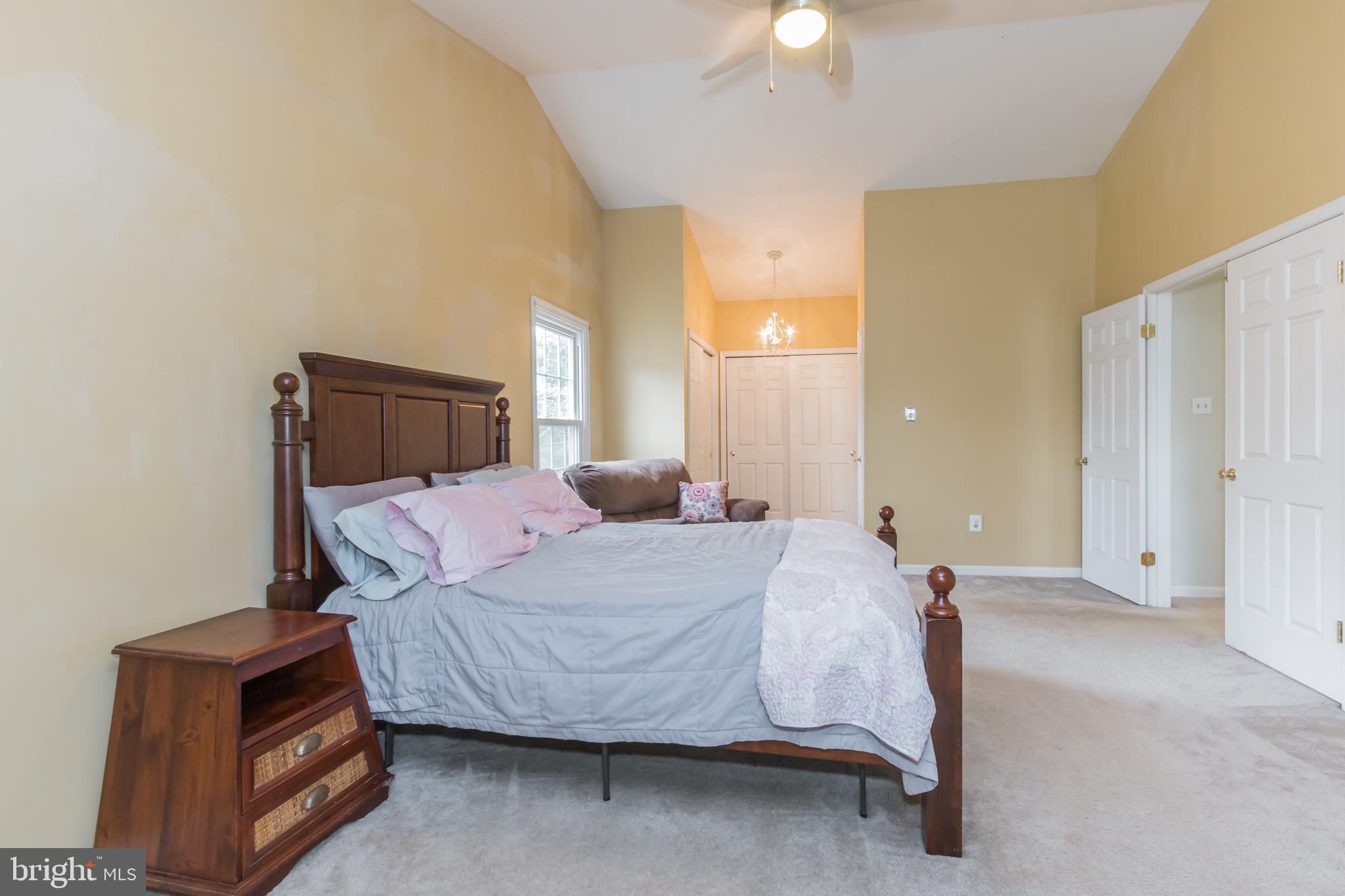 18800 Lindenhouse Road Gaithersburg, MD 20879 - Photo 16 of 30 Gallery Image 16