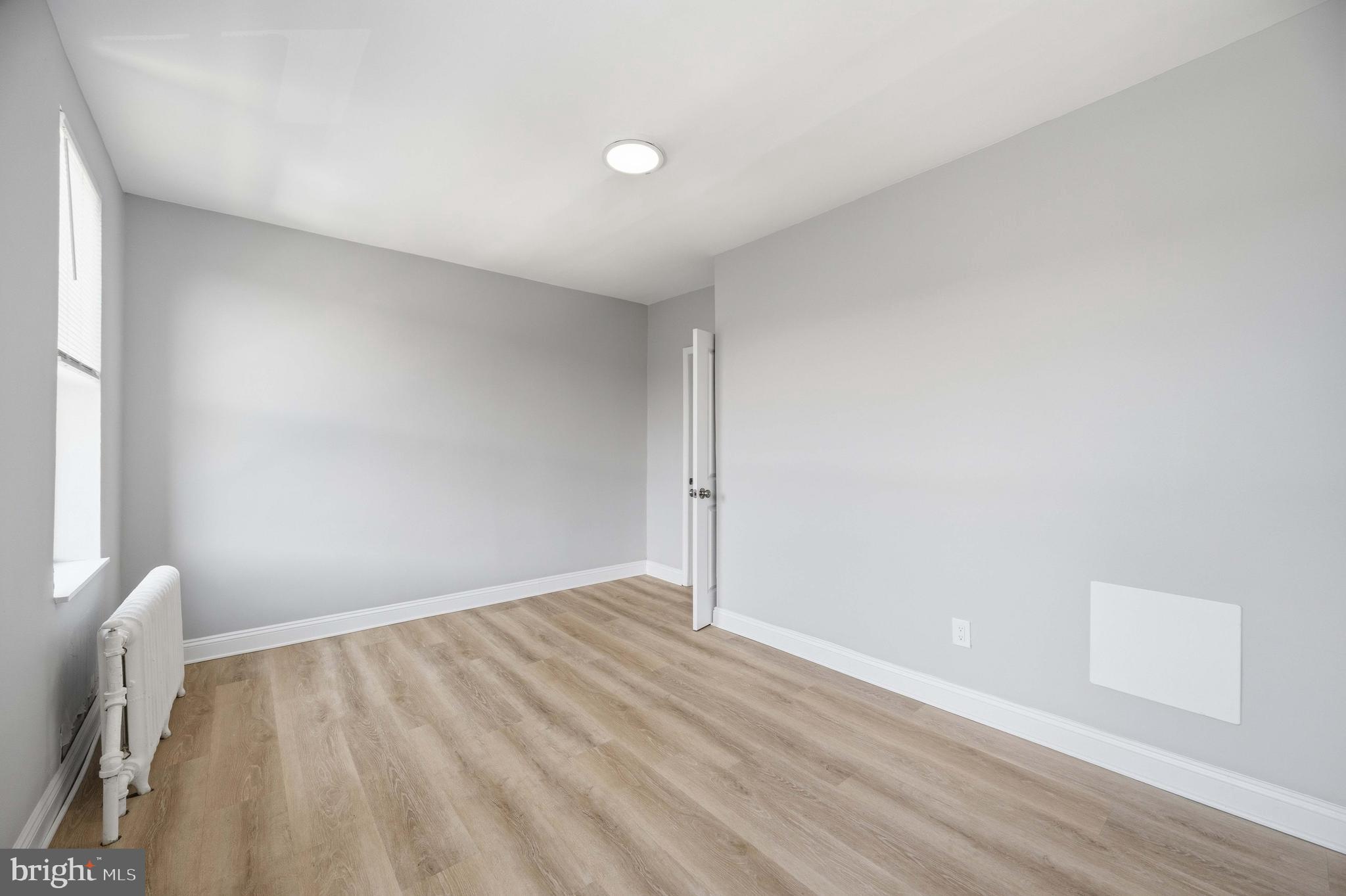 2139 South 15th Street Philadelphia, PA 19145 - Photo 32 of 33 Bedroom 5