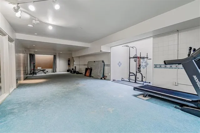 $735,900 | 134 Village Court, Pittsburgh, PA 15241