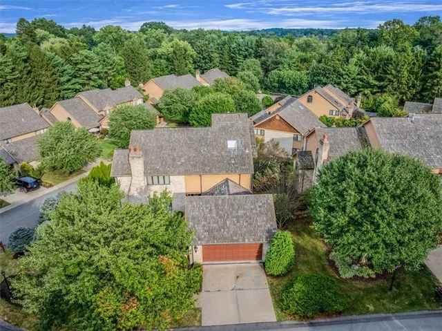 $735,900 | 134 Village Court, Pittsburgh, PA 15241