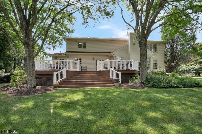 5 Pinewood Lane Warren, NJ 07059 - Photo 39 of 45