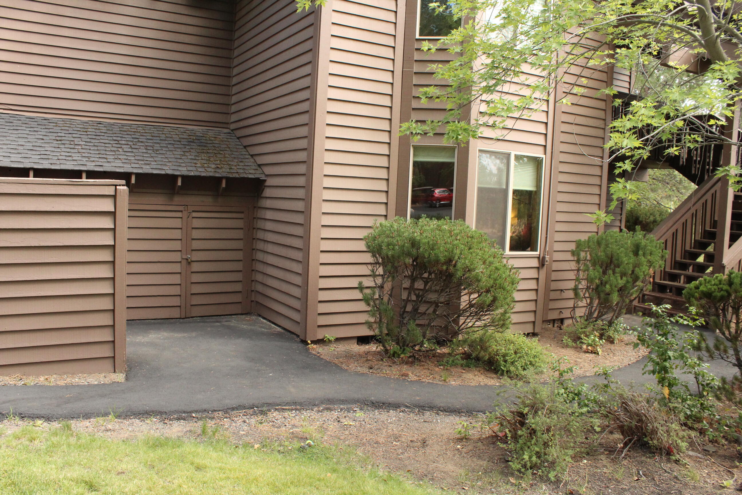 57307 Beaver Ridge Loop, Unit 7A Sunriver, OR 97707 - Photo 2 of 28 2-Bike Storage-R7