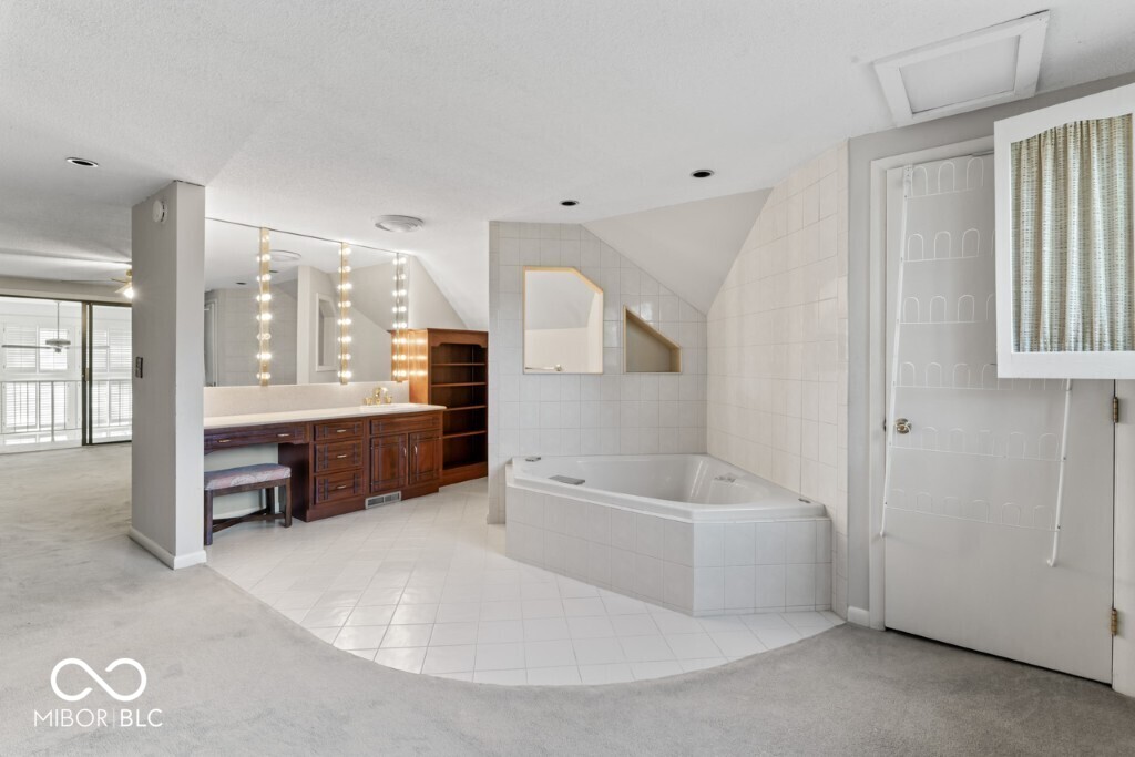 2447 Northeast Raintree Drive New Castle, IN 47362 - Photo 17 of 39