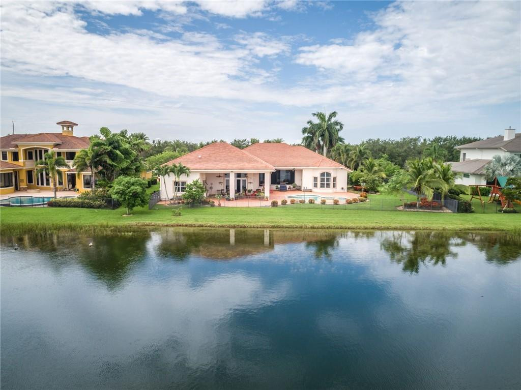 19361 Waters Edge Street Weston, FL 33332 - Photo 51 of 55 Photo 51