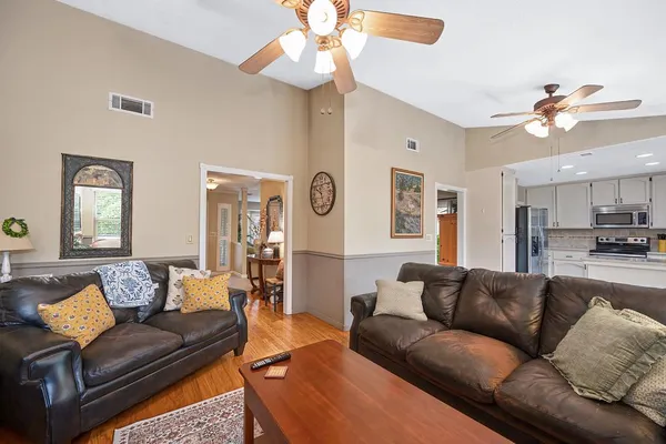 $774,950 | 430 Flower Drive, Folsom, CA 95630
