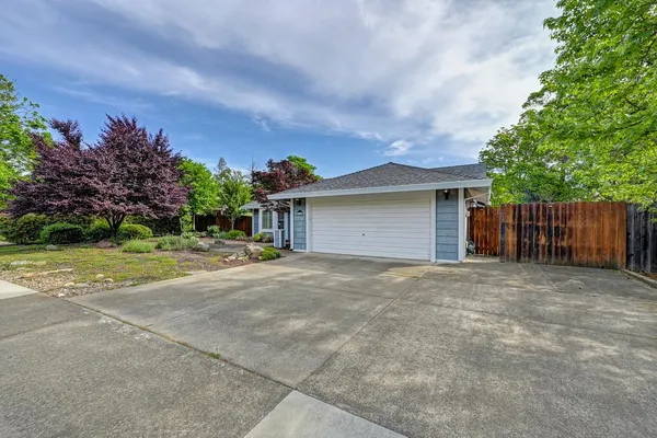 $774,950 | 430 Flower Drive, Folsom, CA 95630