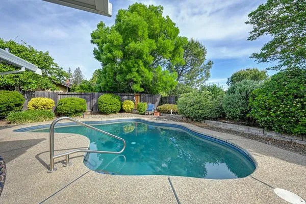 $774,950 | 430 Flower Drive, Folsom, CA 95630