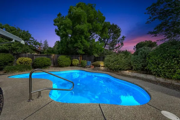 $774,950 | 430 Flower Drive, Folsom, CA 95630