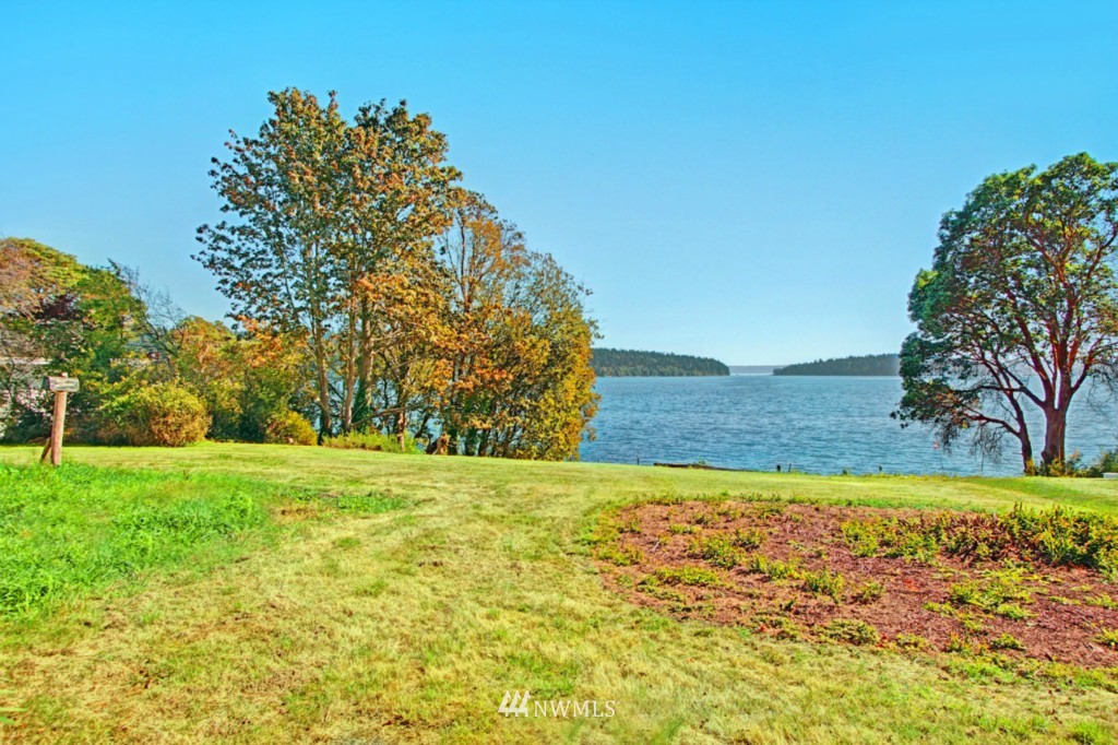 8446 Thompson Beach Road Anacortes, WA 98221 - Photo 14 of 20 Gallery Image 14