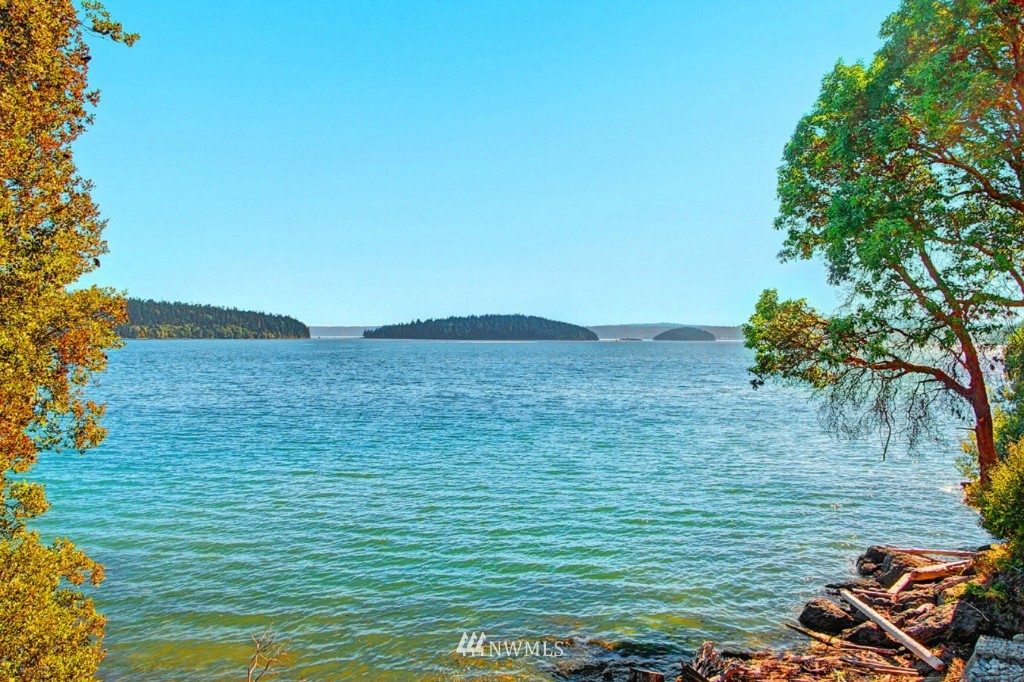 8446 Thompson Beach Road Anacortes, WA 98221 - Photo 15 of 20 Gallery Image 15