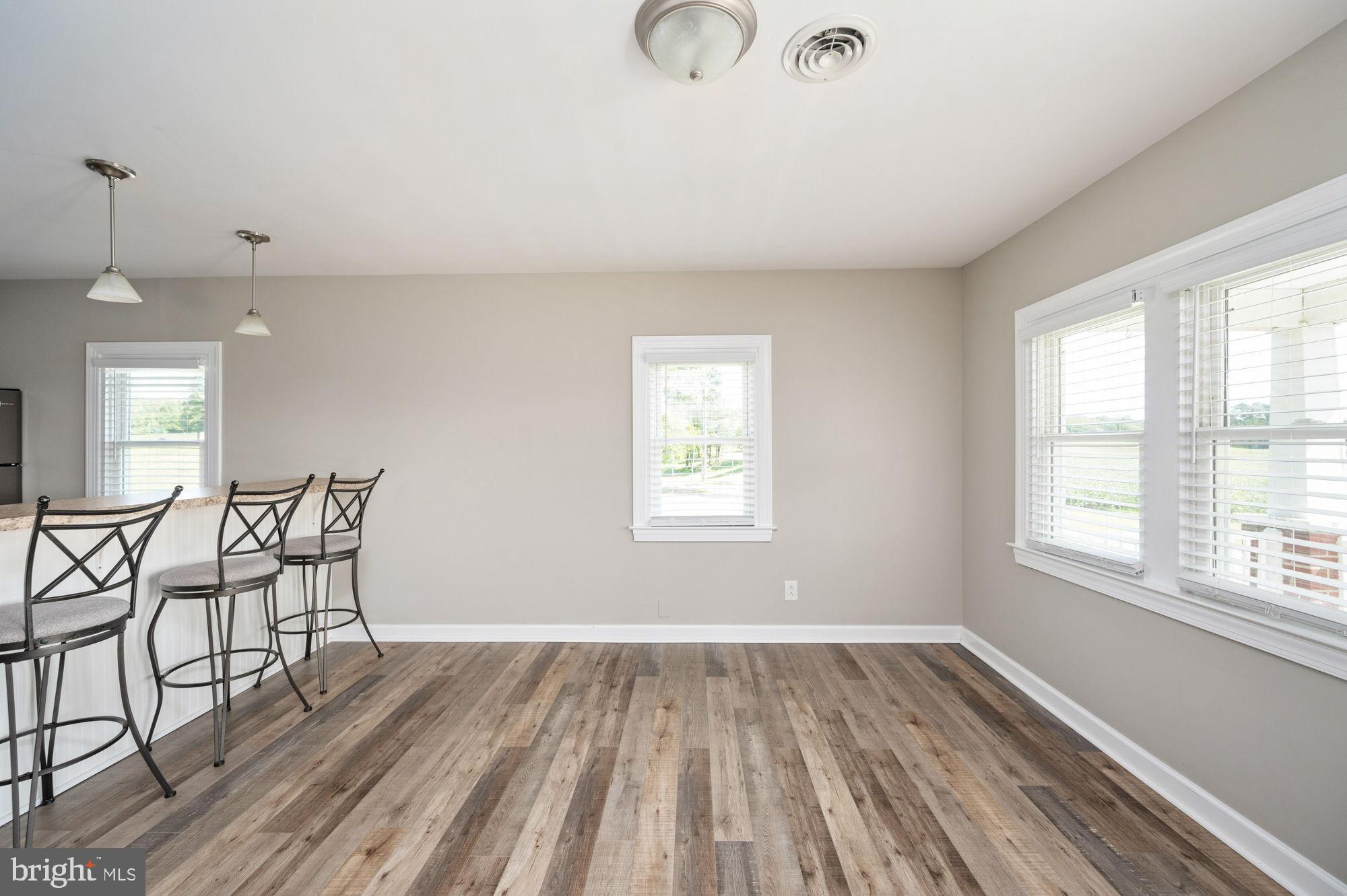 161 Forest Lane Road Fredericksburg, VA 22405 - Photo 23 of 99 Living room