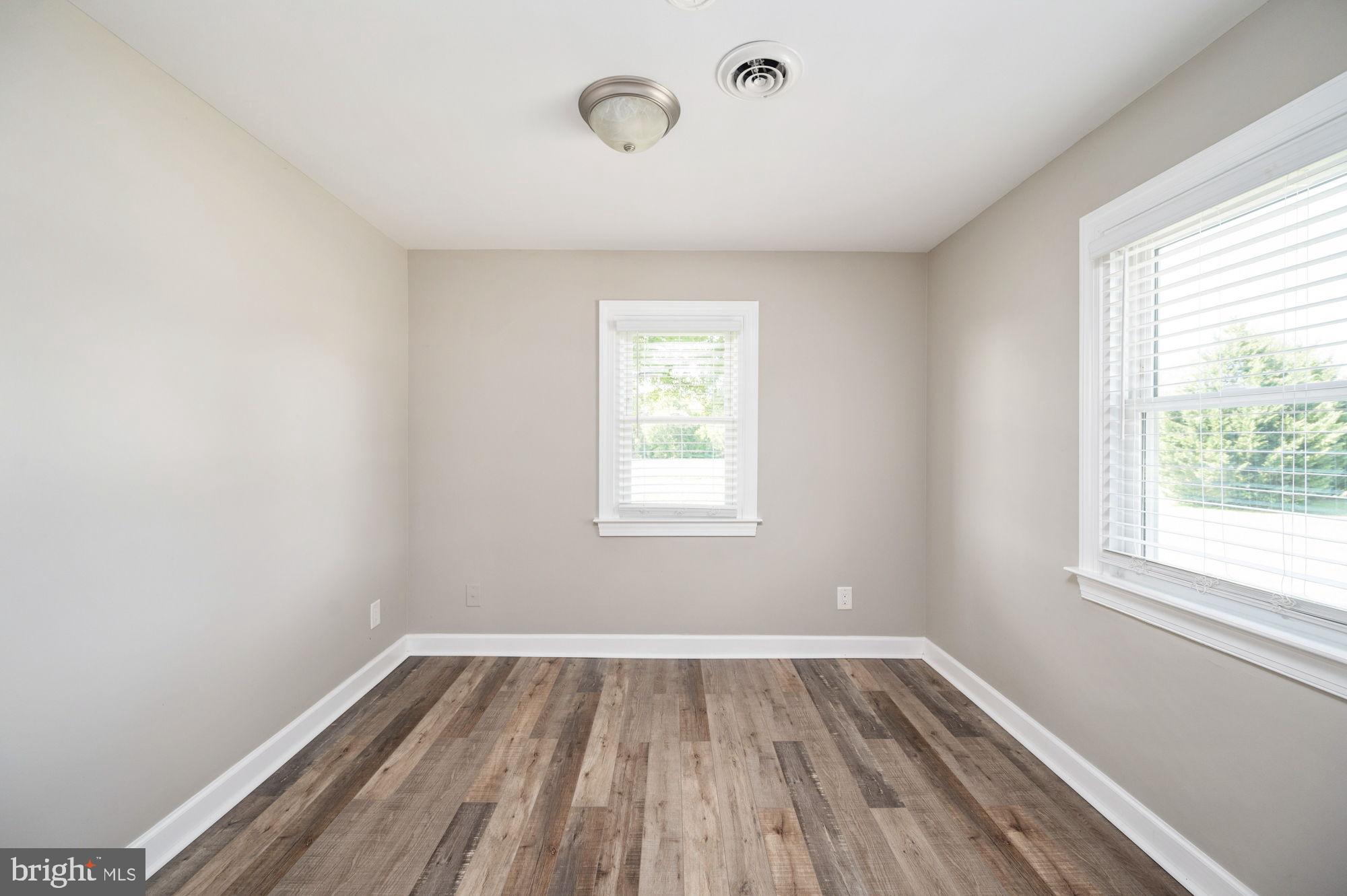 161 Forest Lane Road Fredericksburg, VA 22405 - Photo 35 of 99 an empty room with a window