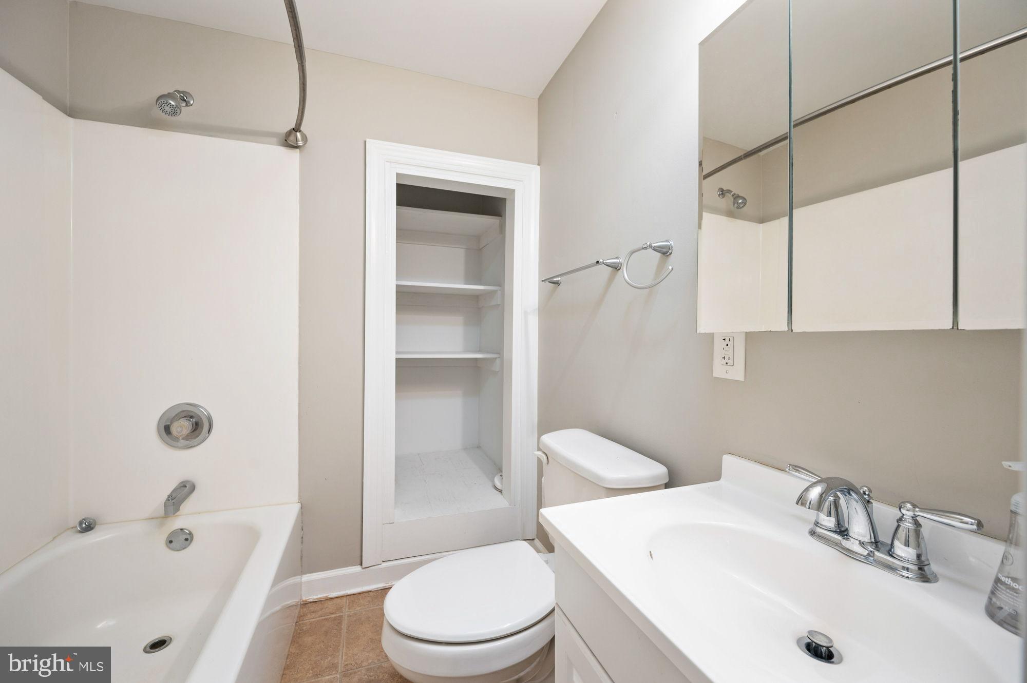 161 Forest Lane Road Fredericksburg, VA 22405 - Photo 36 of 99 a bathroom with a sink toilet and shower