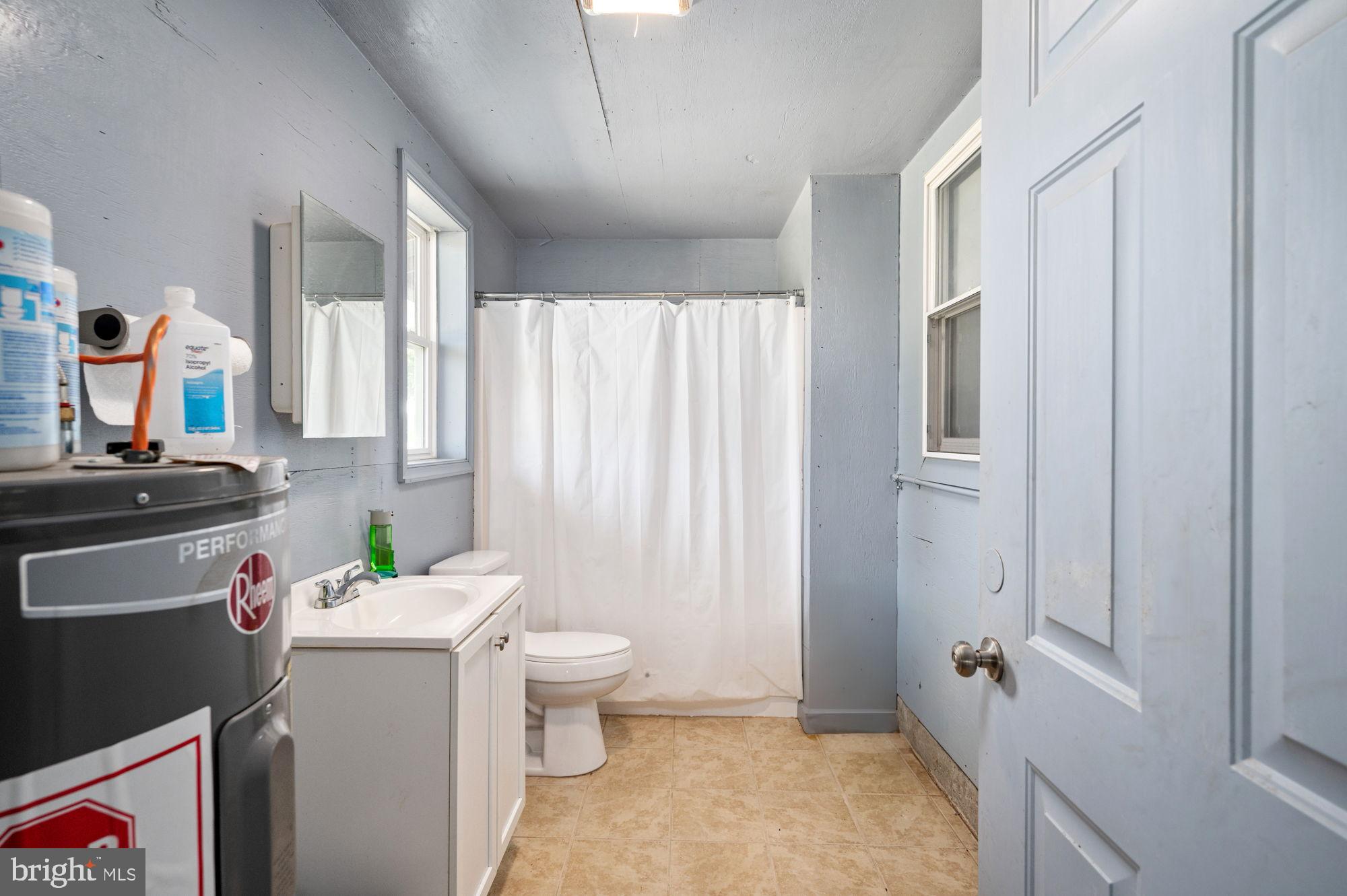 161 Forest Lane Road Fredericksburg, VA 22405 - Photo 56 of 99 Full bathroom in large barn