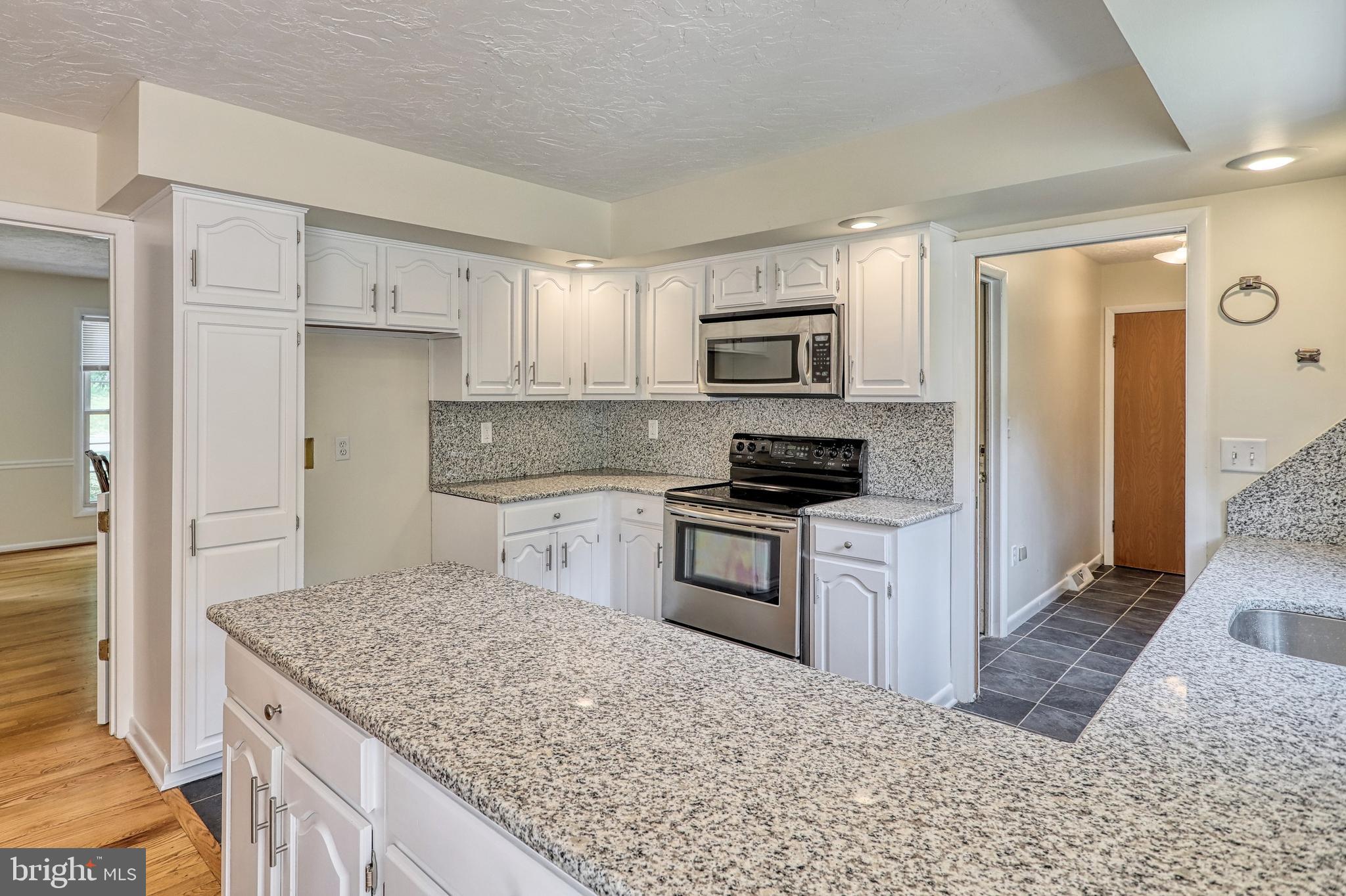2348 Jonquil Road York, PA 17403 - Photo 22 of 44