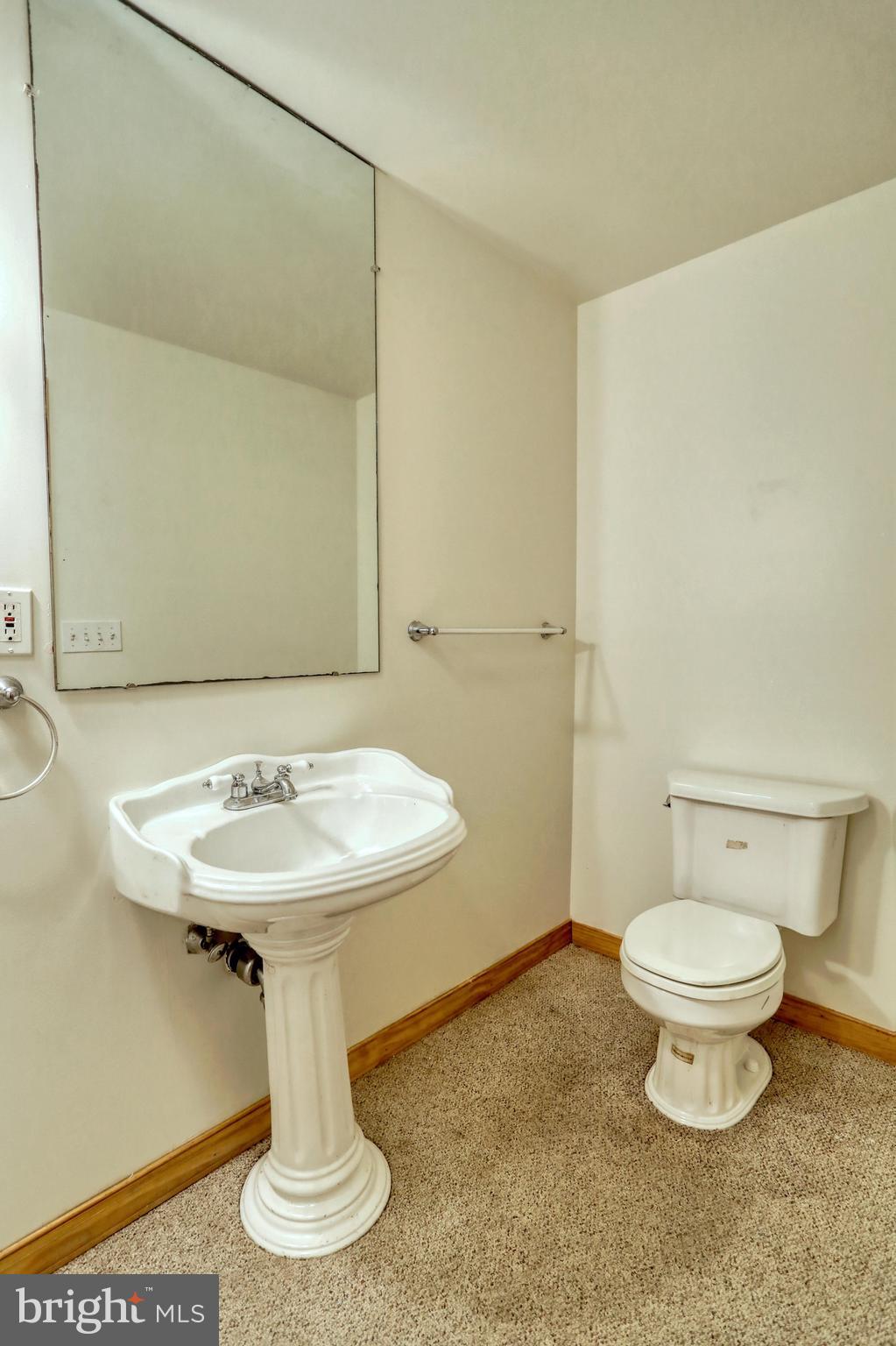 2348 Jonquil Road York, PA 17403 - Photo 40 of 44