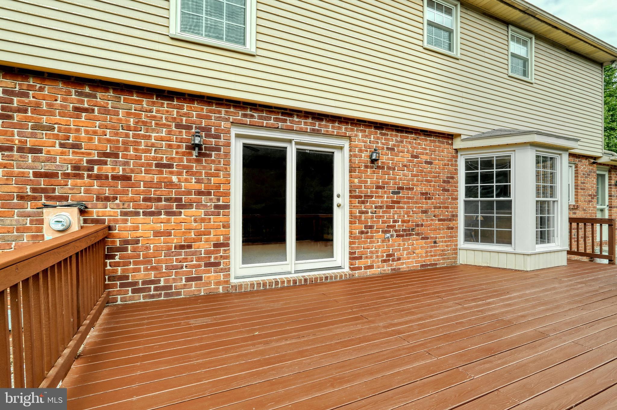 2348 Jonquil Road York, PA 17403 - Photo 5 of 44