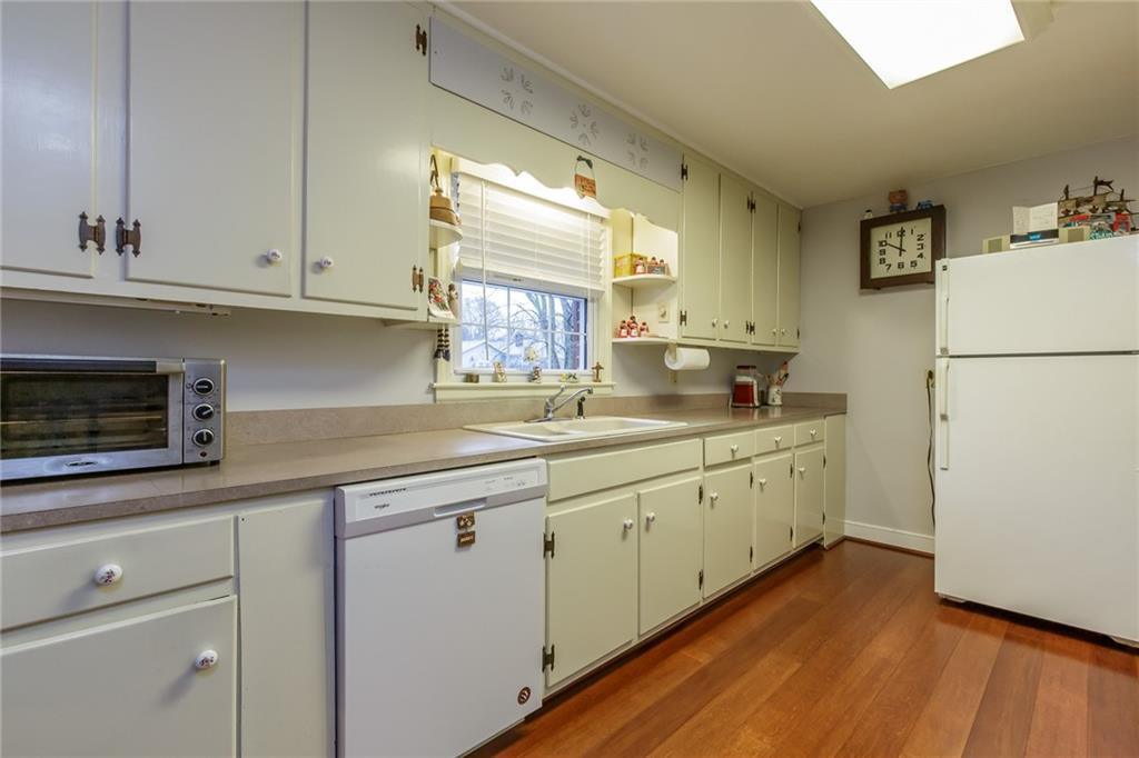 1502 Fleming Road Greensboro, NC 27410 - Photo 3 of 28 Photo 3