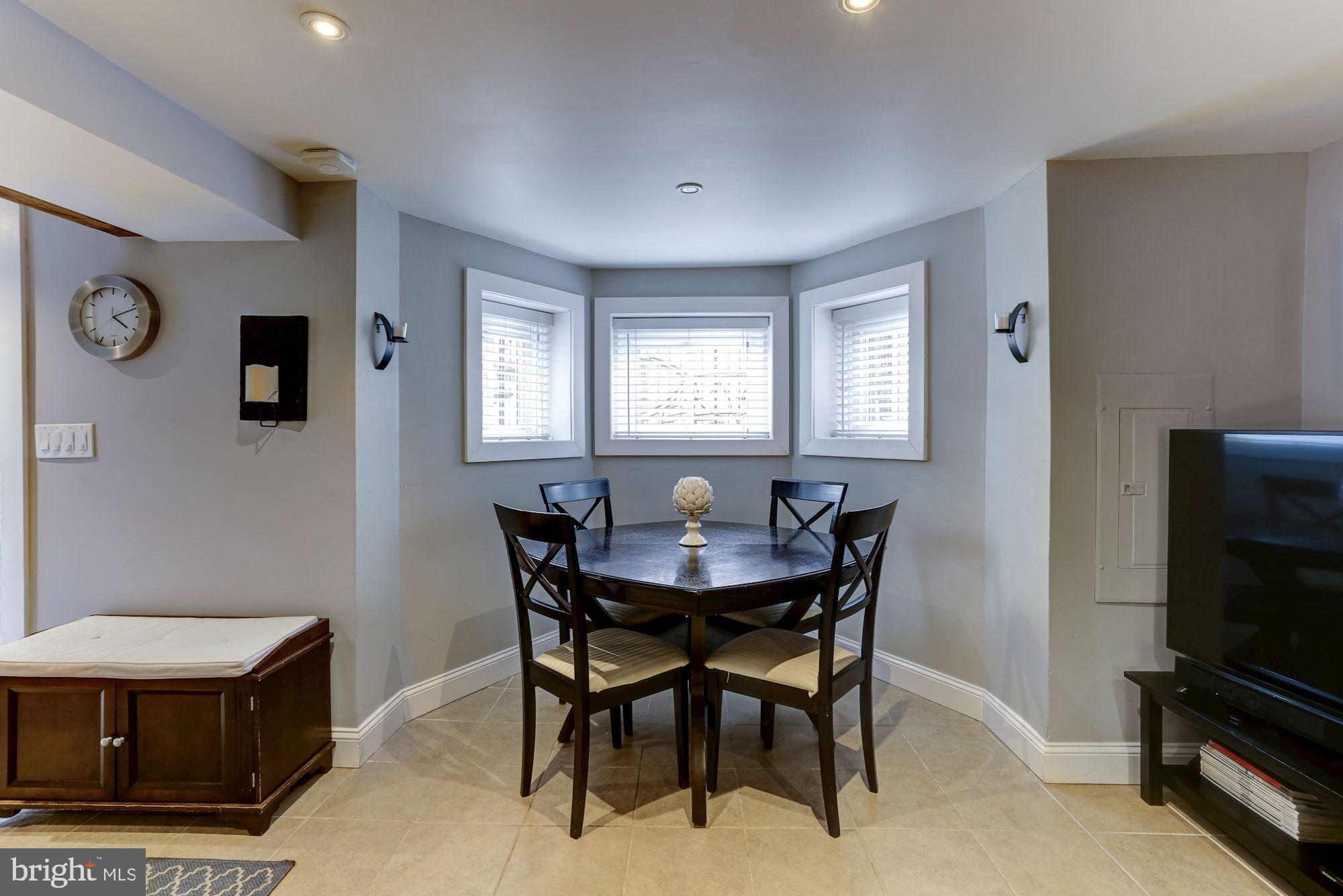 1332 Riggs Street Northwest Washington, DC 20009 - Photo 26 of 36 Bay window features here, too