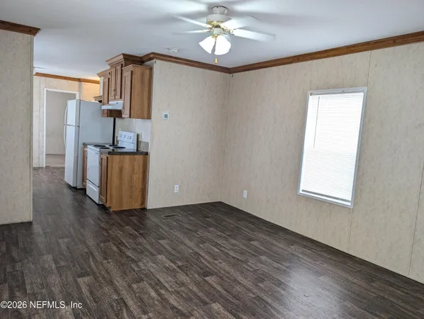 $1,250 | 125 Hayman Drive, Interlachen, FL 32148