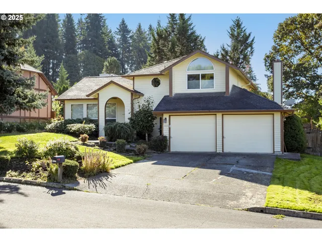 $599,900 | 2113 Northeast 152nd Street, Vancouver, WA 98686