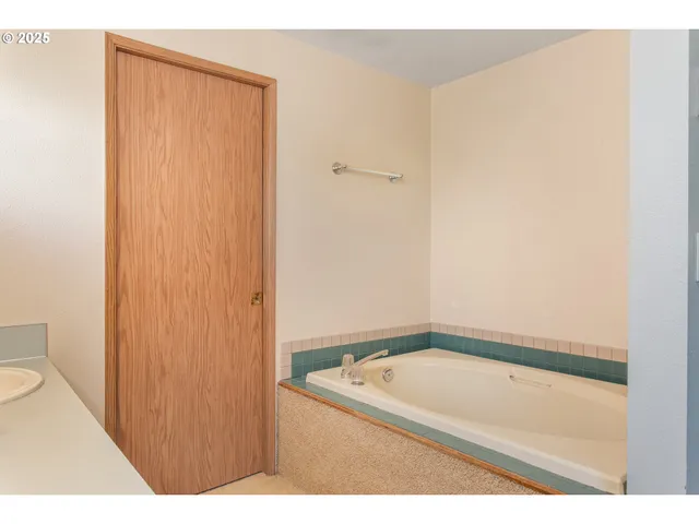 $599,900 | 2113 Northeast 152nd Street, Vancouver, WA 98686