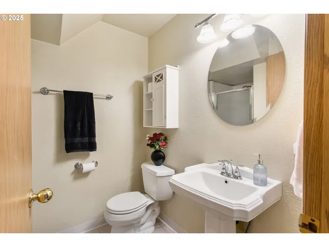 $599,900 | 2113 Northeast 152nd Street, Vancouver, WA 98686