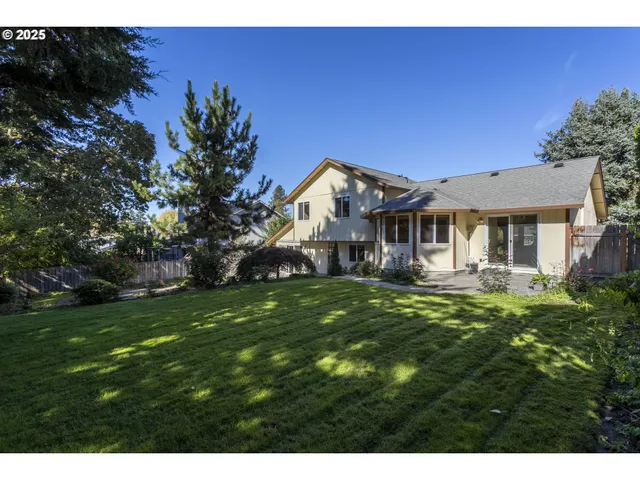 $599,900 | 2113 Northeast 152nd Street, Vancouver, WA 98686
