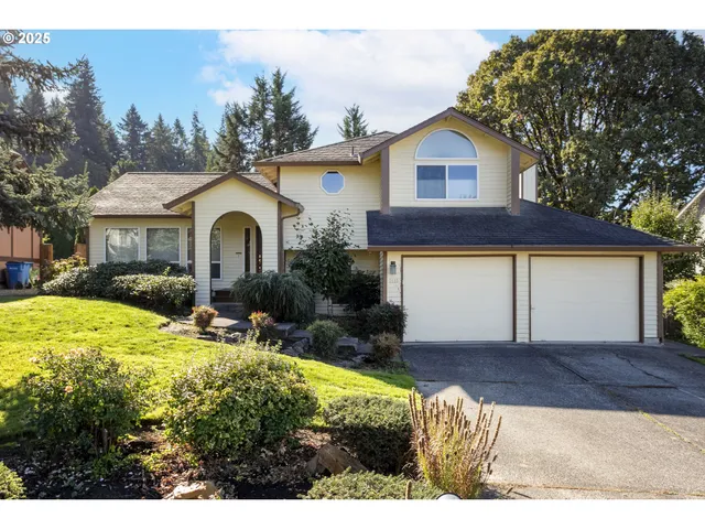 $599,900 | 2113 Northeast 152nd Street, Vancouver, WA 98686
