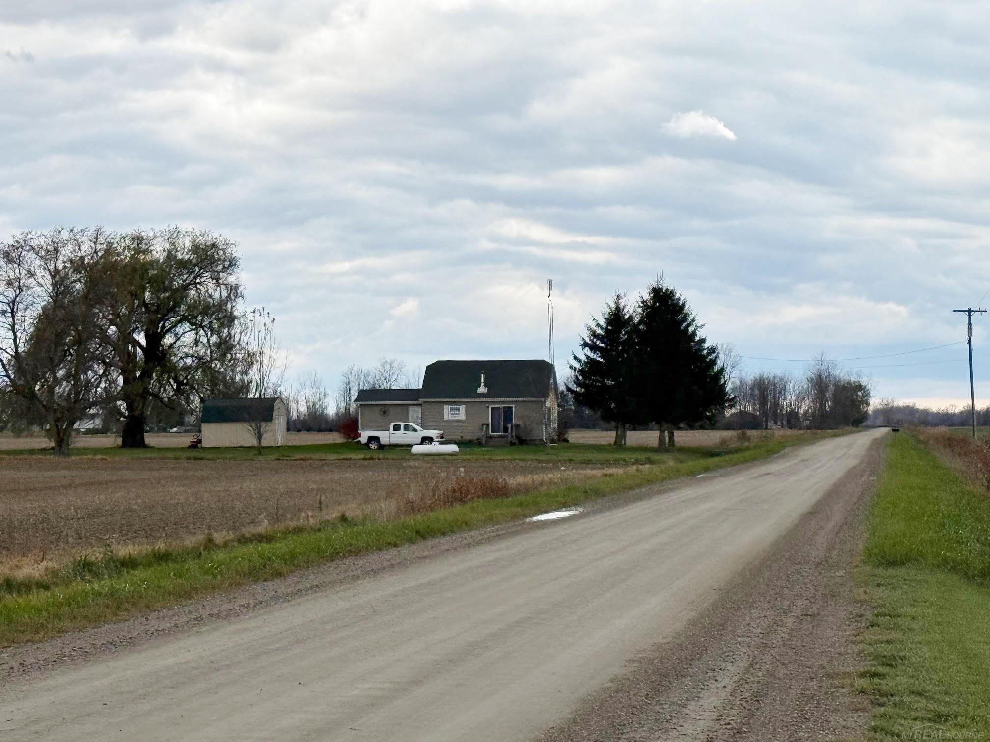 695 Wedge Road Sandusky, MI 48471 - Photo 24 of 28 50160837-a8b845e3-0d54-4441-b62a-93c230b92955.JPG