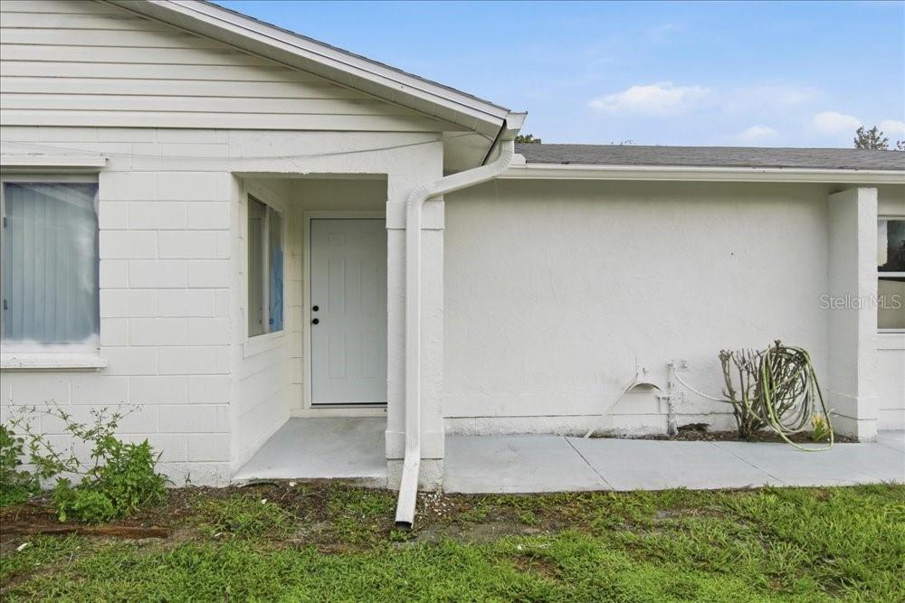 8612 Spring Cone Court Orlando, FL 32825 - Photo 5 of 33