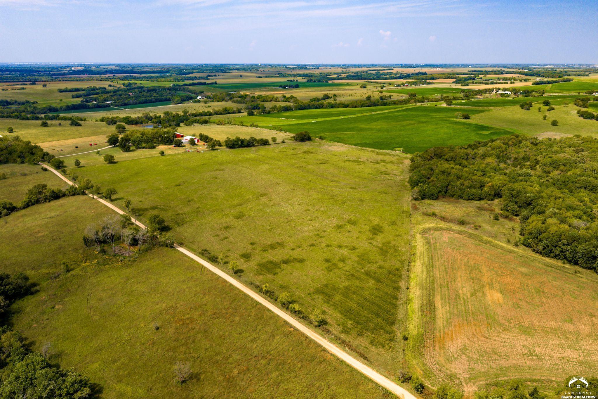 146 North 1150 Road Berryton, KS 66409 - Photo 5 of 11