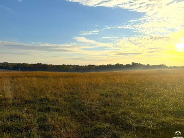 $245,000 | 146 North 1150 Road, Berryton, KS 66409