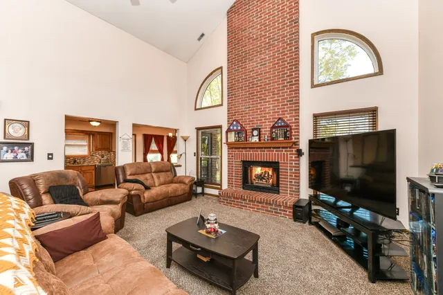 $294,900 | 1946 Golf Stream Drive, Indianapolis, IN 46229