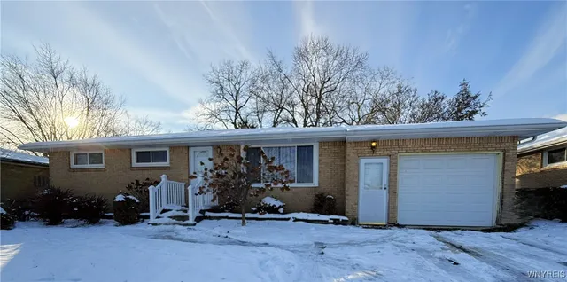 $235,500 | 156 Leocrest Court, West Seneca, NY 14224